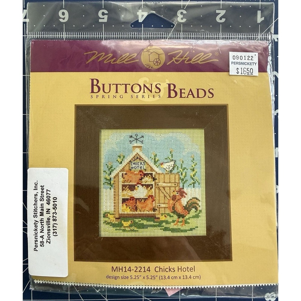 Mill Hill Buttons & Beads Spring Series Kit Chicks Hotel w Ceramic‎ Button